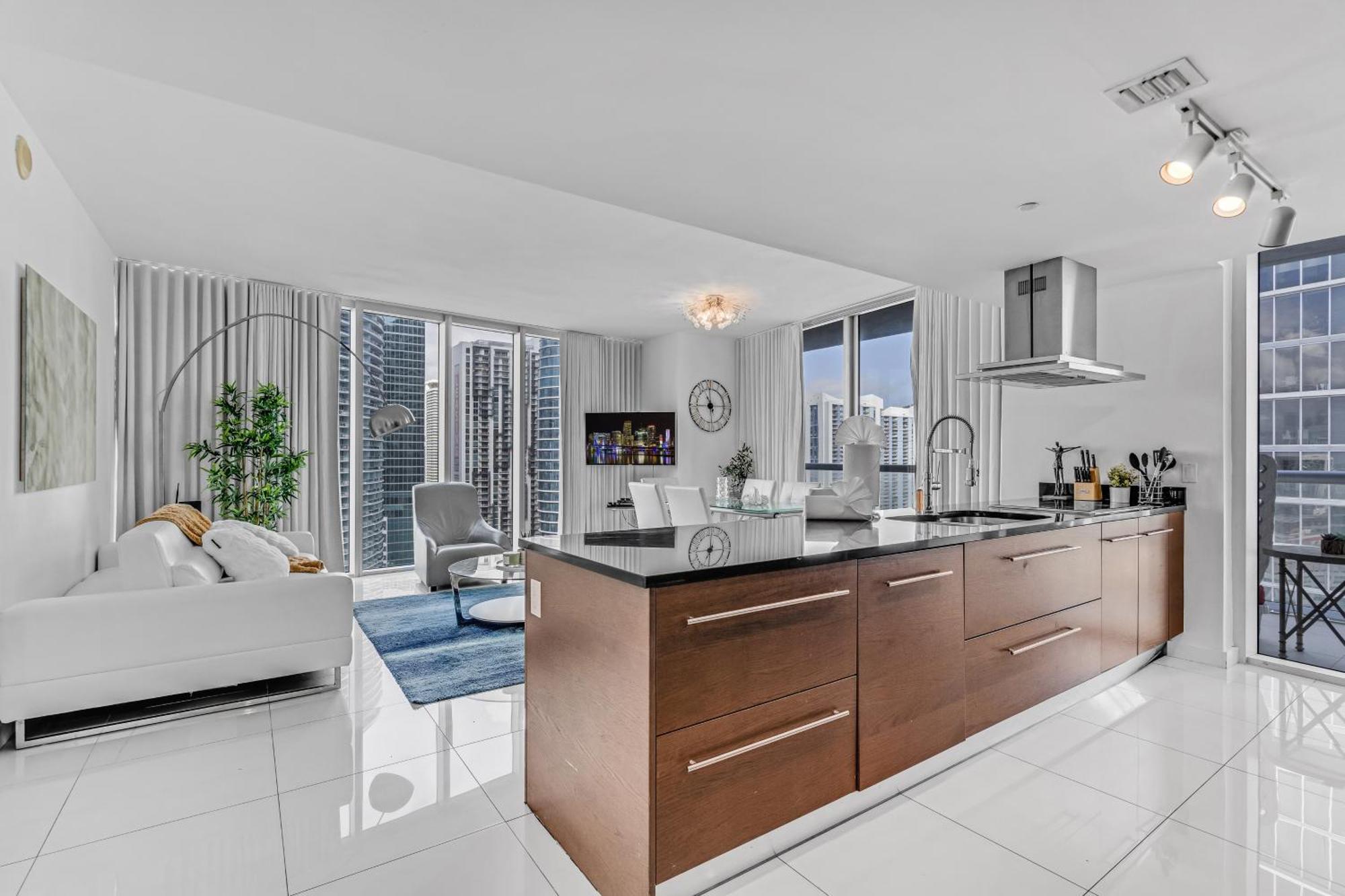 מיאמי Luxurious Condo At Icon With Views מראה חיצוני תמונה